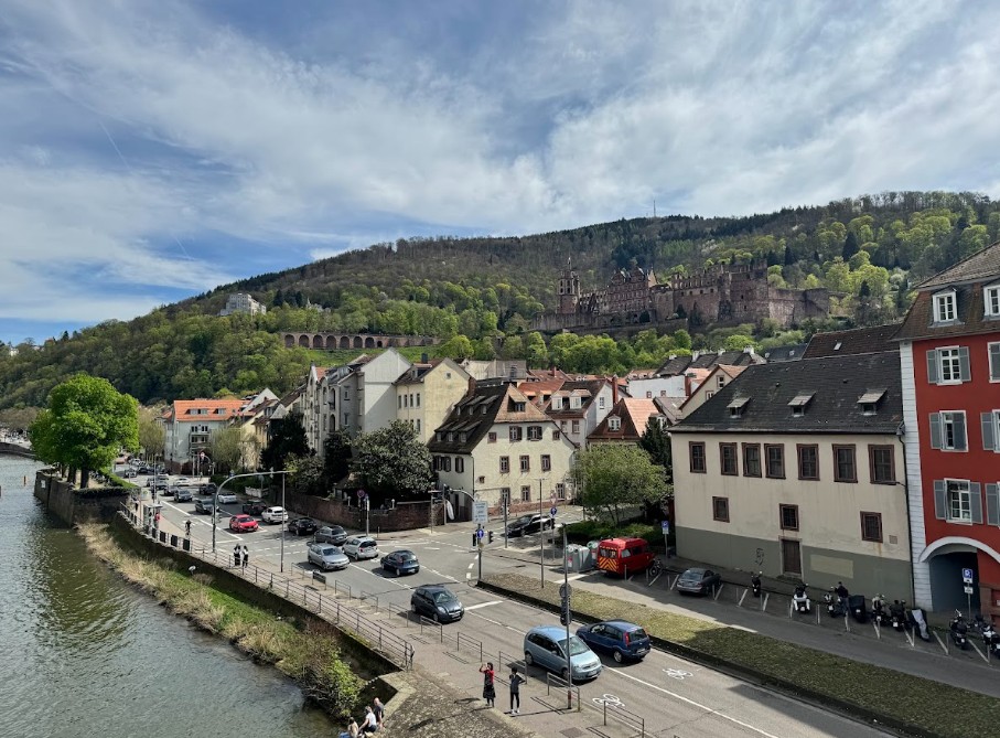 Makler und Immobilienverkauf